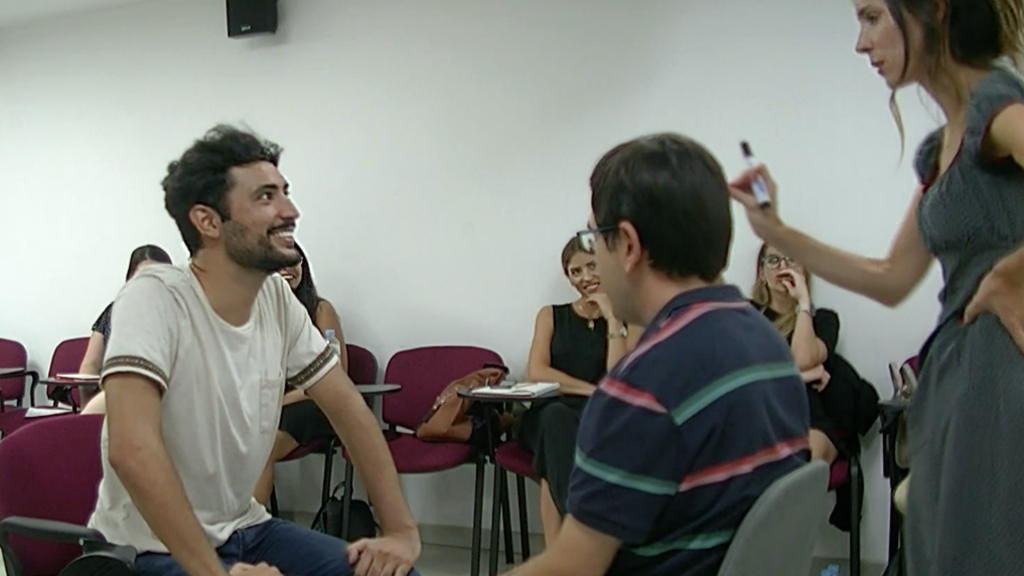 Sesión práctica del Máster en ACT y terapias contextuales de MICPSY